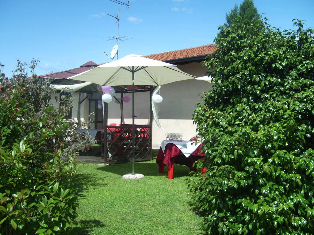 Hotel La Collinetta Sesto Calende Pokoj fotografie